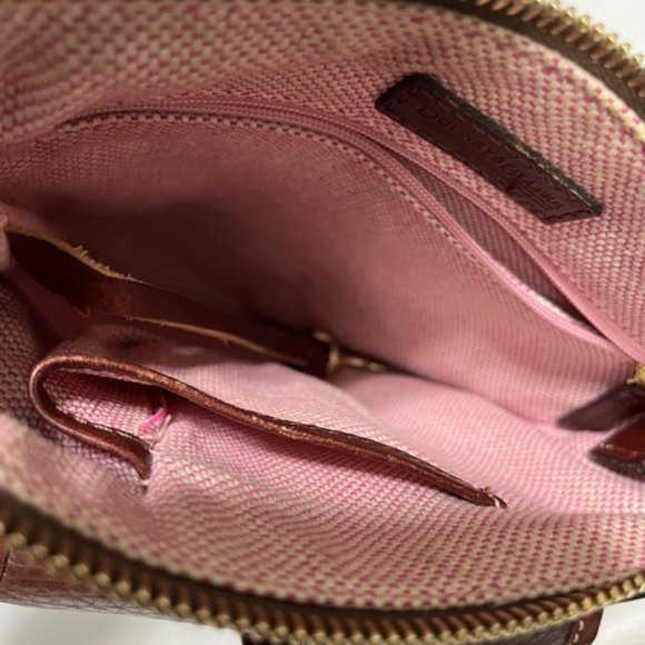 DOONEY & BOURKE Brown Pebble Leather Crossbody Bag - Picture 14 of 16